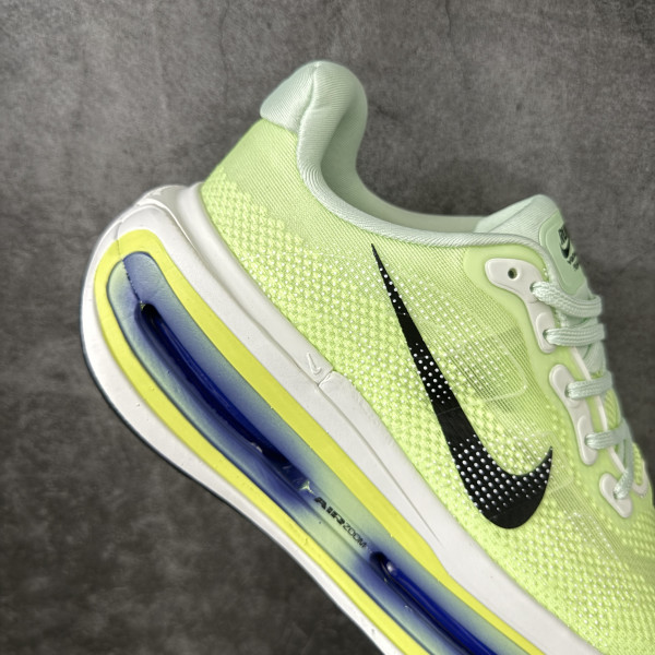Nike Vomero Premium Volt Tint Sapphire