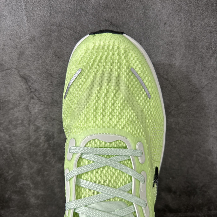 Nike Vomero Premium Volt Tint Sapphire