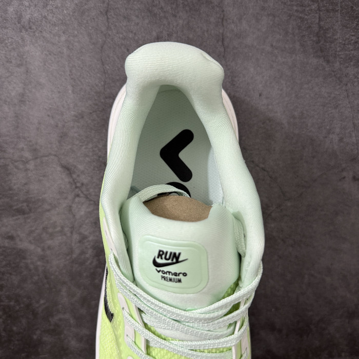 Nike Vomero Premium Volt Tint Sapphire