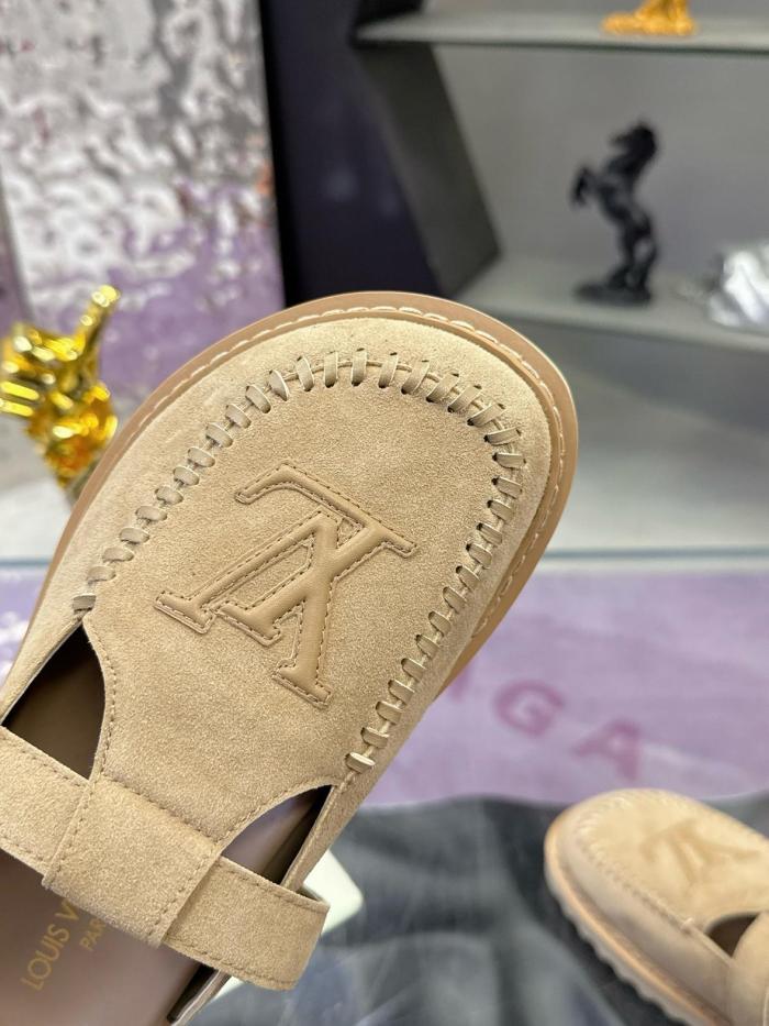 LOUIS VUITTON Colorado Closed Toe Slippers Women's Beige