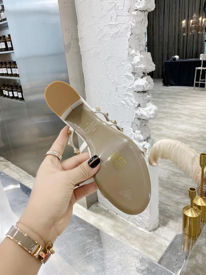 Valentino Rockstud Block Heel High Heels 6CM Women's White