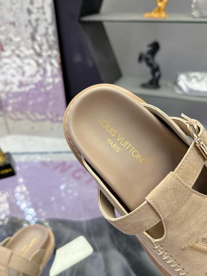 LOUIS VUITTON Colorado Closed Toe Slippers Women's Beige