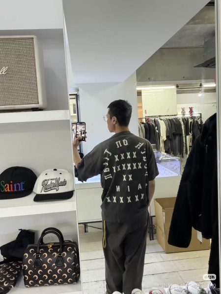 SAINT Mxxxxxx x JINJIDEJUREN,LIANMINGKUAN SS26 T Shirt Unisex