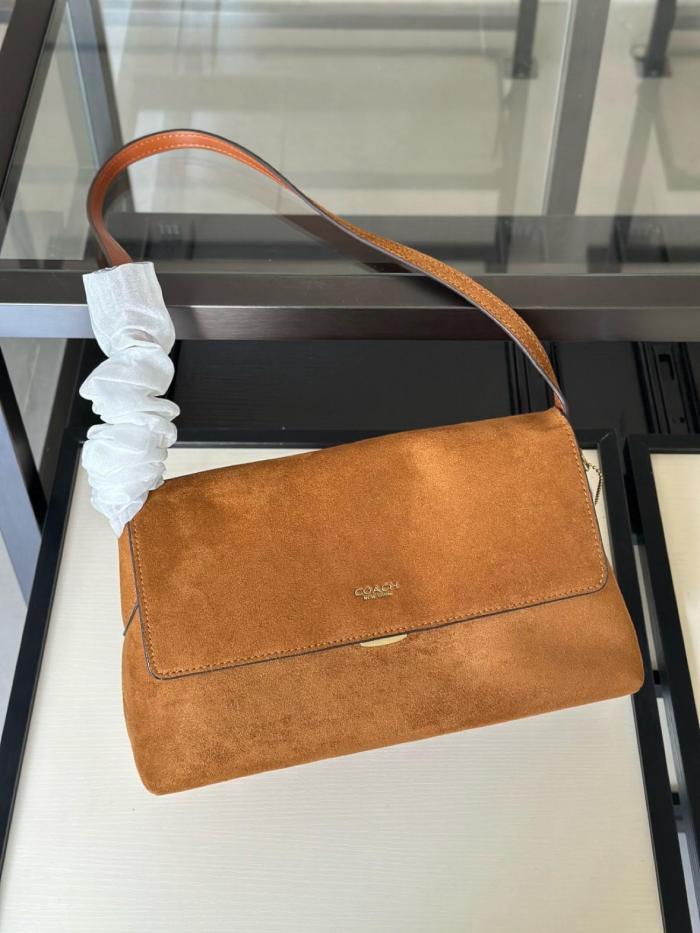 COACH Chelsea Cow Split Leather Shoulder Bag Large Women's Warm Brown CDS59-B4WBR size L30cm W12cm H18cm