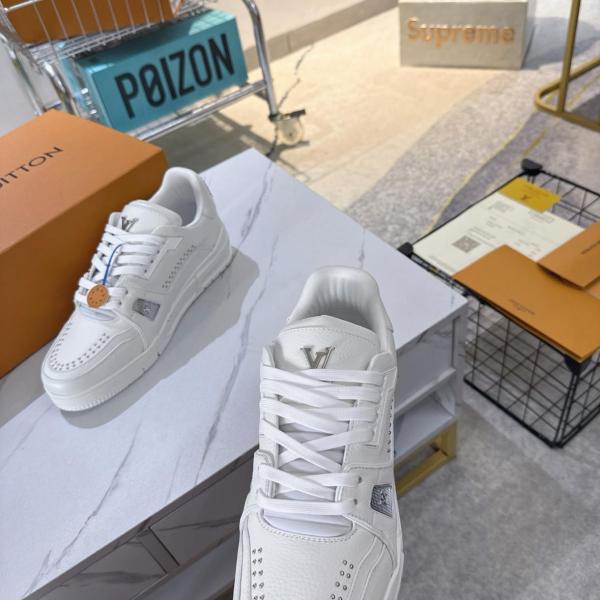 LOUIS VUITTON Trainer 2025 Spring Men's Collection Cow Leather Low top Skateboard Shoes White