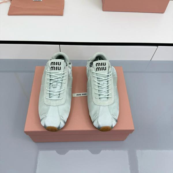MIU MIU Plume Low top Casual Shoes Women's Pink Blue