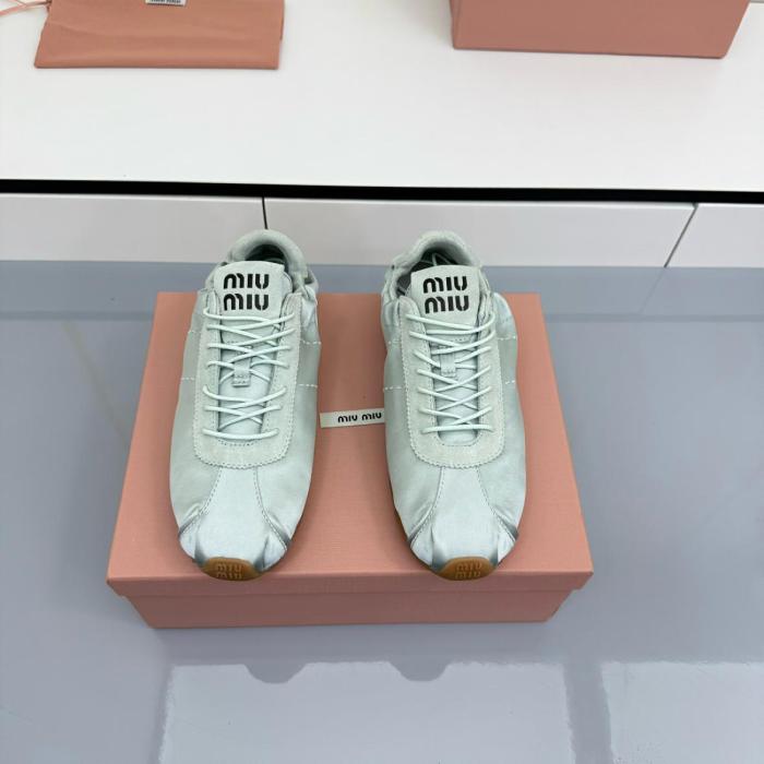 MIU MIU Plume Low top Casual Shoes Women's Pink Blue