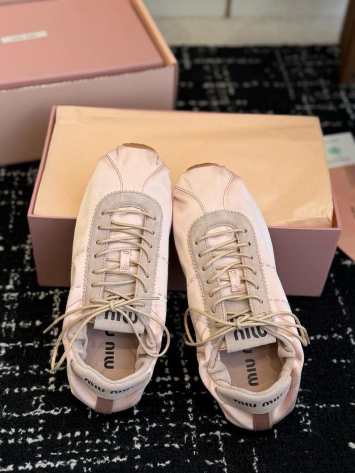 MIU MIU Plume Low top Casual Shoes Women's Nude Pink