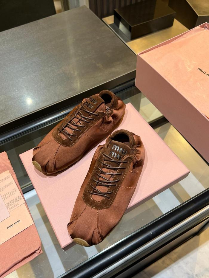 MIU MIU Plume Low top Casual Shoes Women's Cocoa Brown