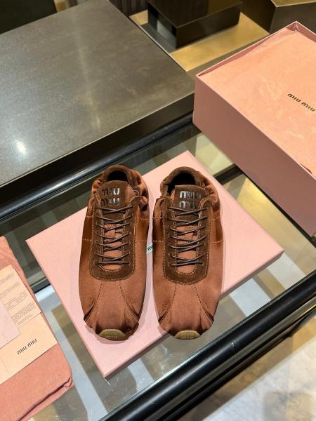 MIU MIU Plume Low top Casual Shoes Women's Cocoa Brown