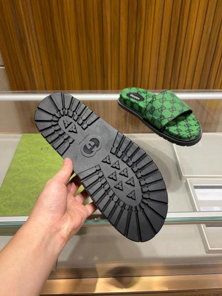 GUCCI Gg Canvas Slide Green Monogram