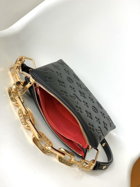 LOUIS VUITTON M21259 Coussin BB size L21.08cm W7.11cm H16cm