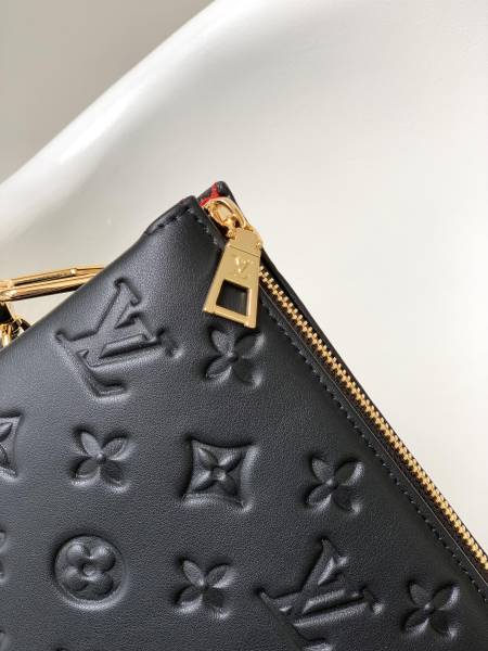 LOUIS VUITTON M21259 Coussin BB size L21.08cm W7.11cm H16cm