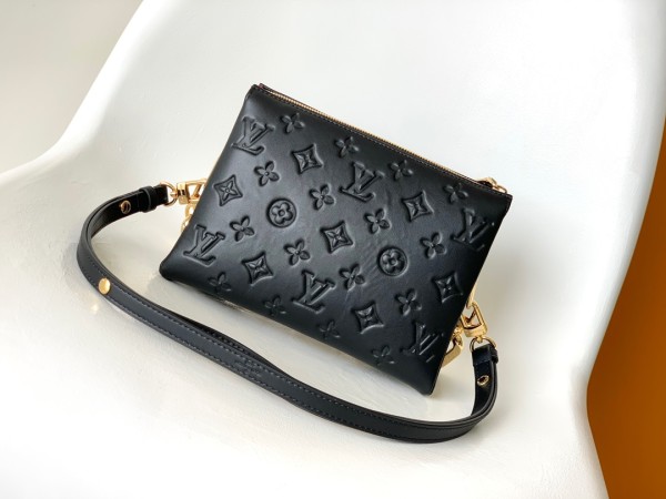 LOUIS VUITTON M21259 Coussin BB size L21.08cm W7.11cm H16cm