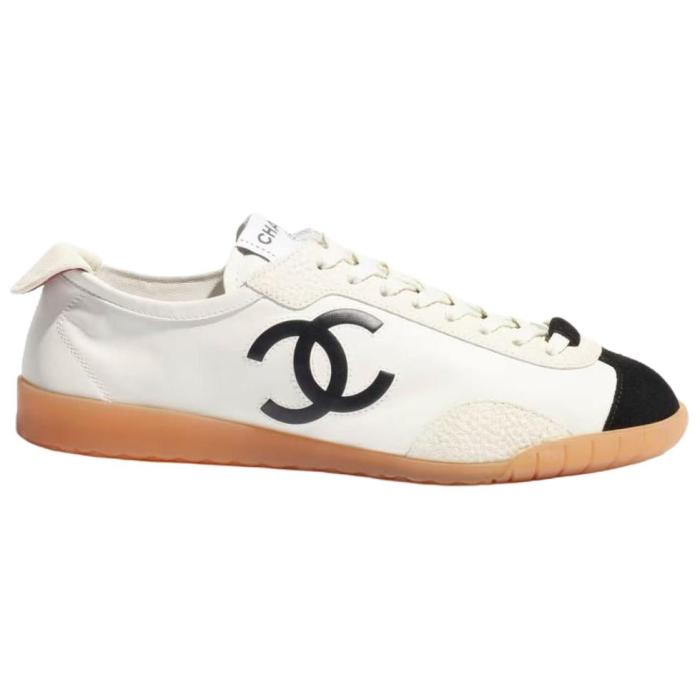 CHANEL Low top Casual Shoes 1cm Men's White