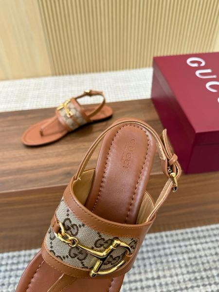GUCCI Horsebit One Strap Sandals Women's Light Brown