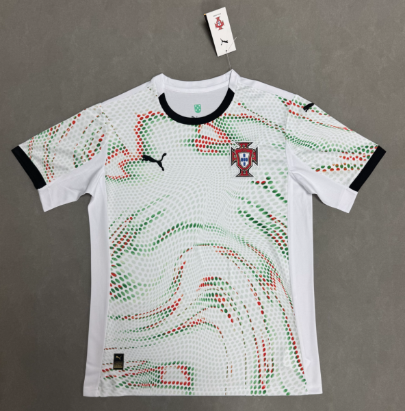 PUMA Camiseta De Fútbol De Visitante Auténtica Para Hombre De Portugal '25