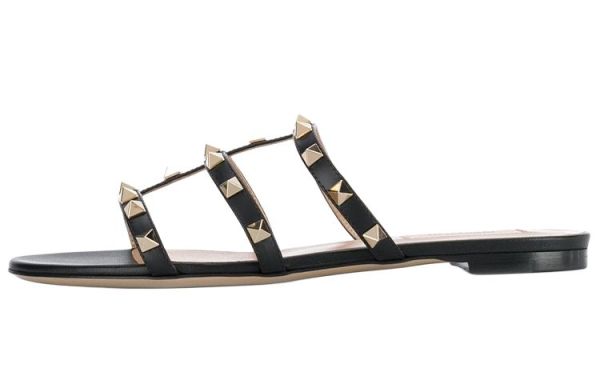 Valentino Garavani Rockstud Flat Leather Sandals