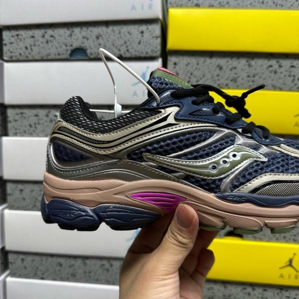 Saucony Progrid Omni 9 'Blue Brush'