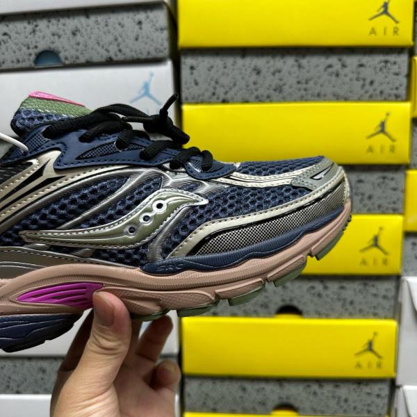 Saucony Progrid Omni 9 'Blue Brush'
