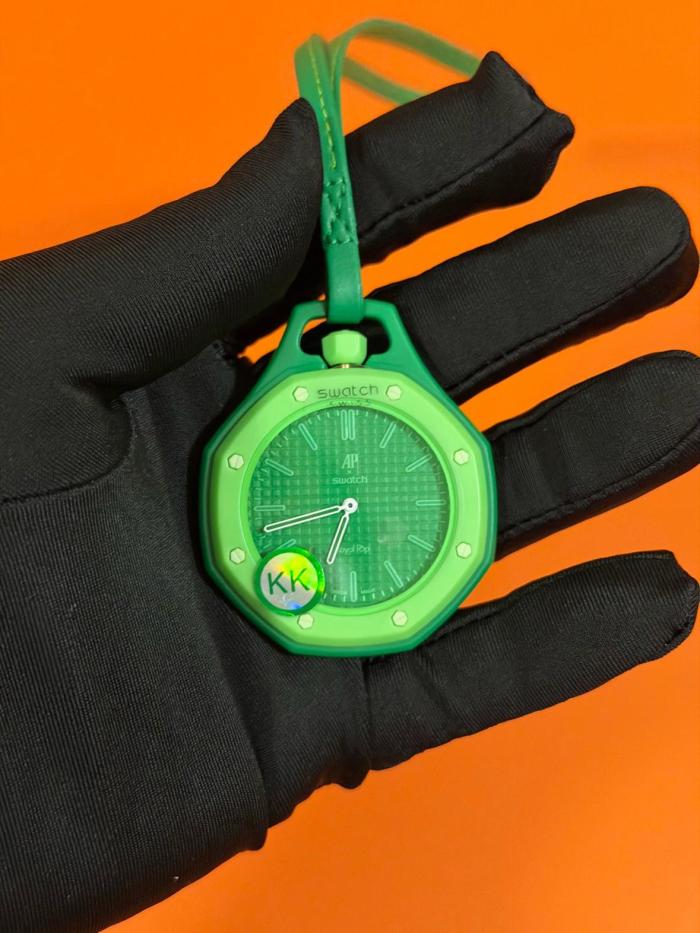 Swatch x Audemars Piguet AP Bioceramic Royal Pop Green Eight