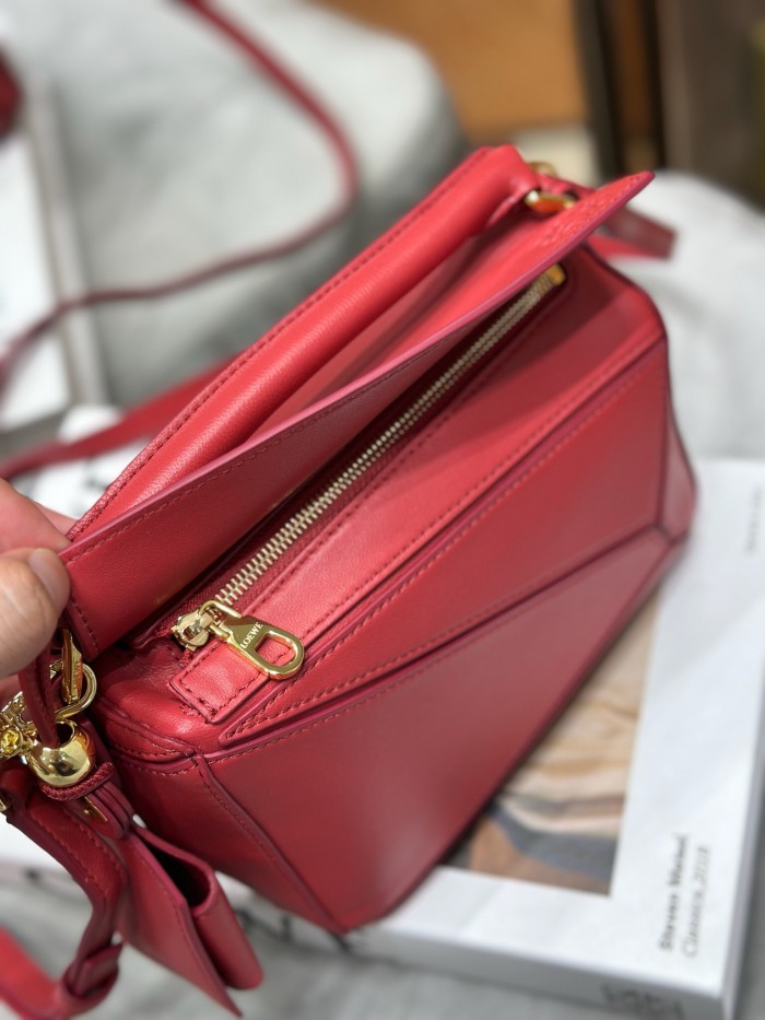 LOEWE Puzzle Lambskin Puzzle Bag One Shoulder Handbag Mini Women's Burnt Red A510PLIX04-7885 Size 17.5*7.5*12.5 cm