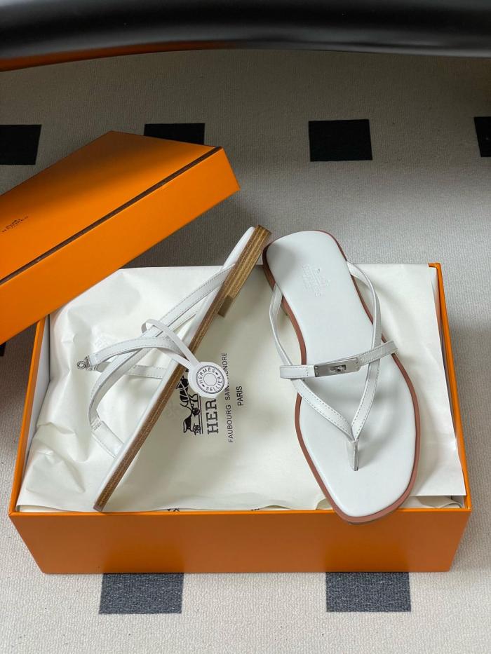 HERMES Flip Flops 0.6cm Women's White