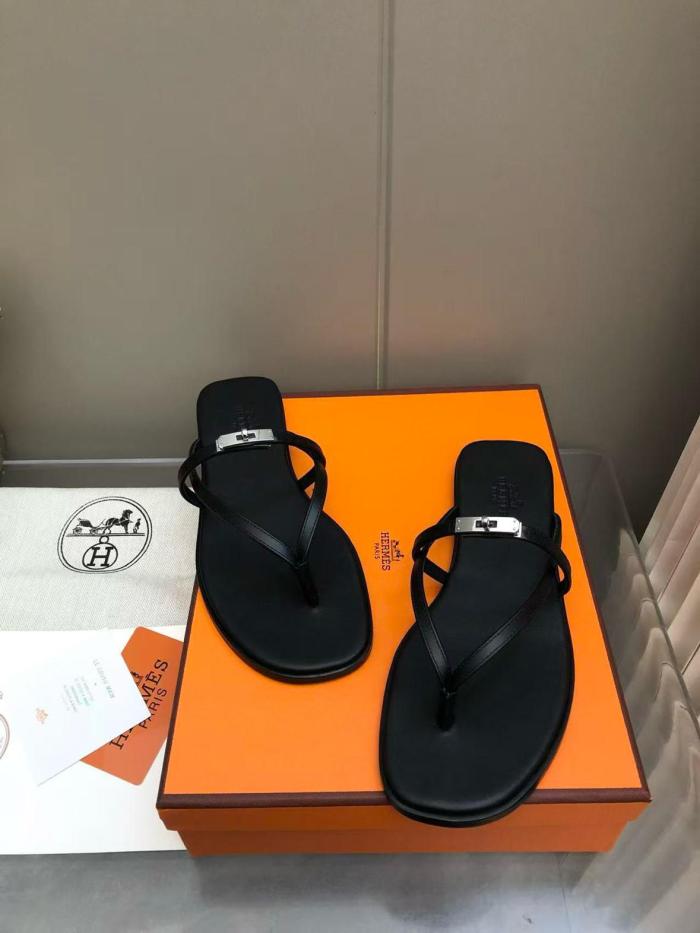 HERMES Flip Flops 0.6cm Women's Black