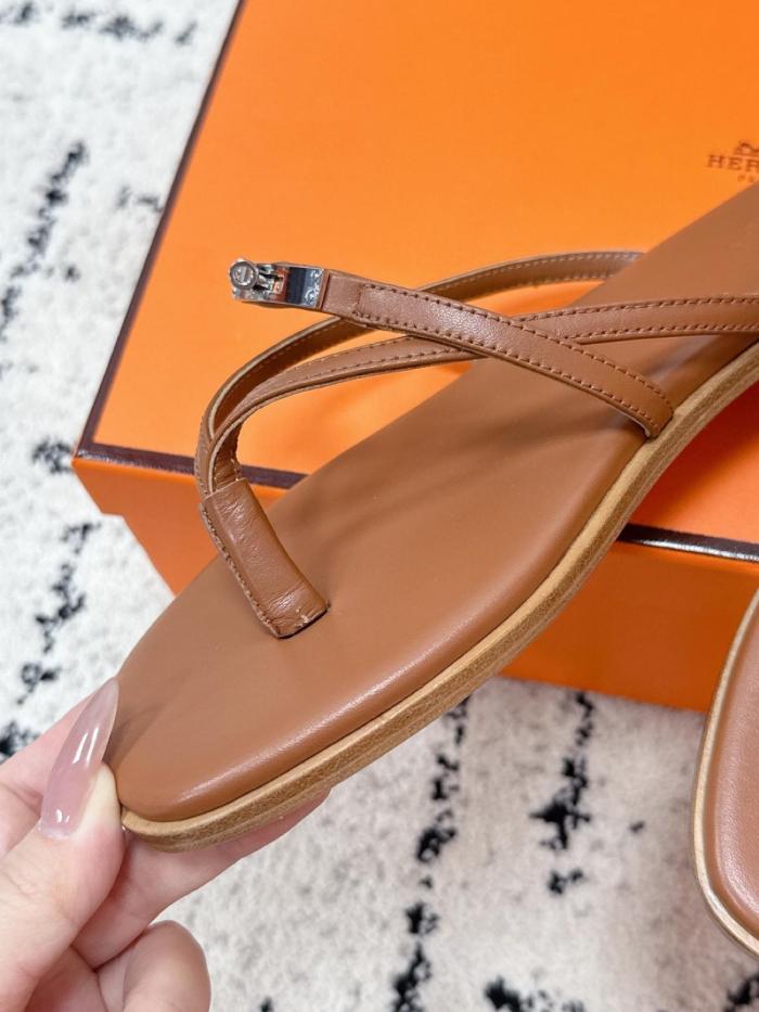 HERMES Flip Flops 0.6cm Women's Brown