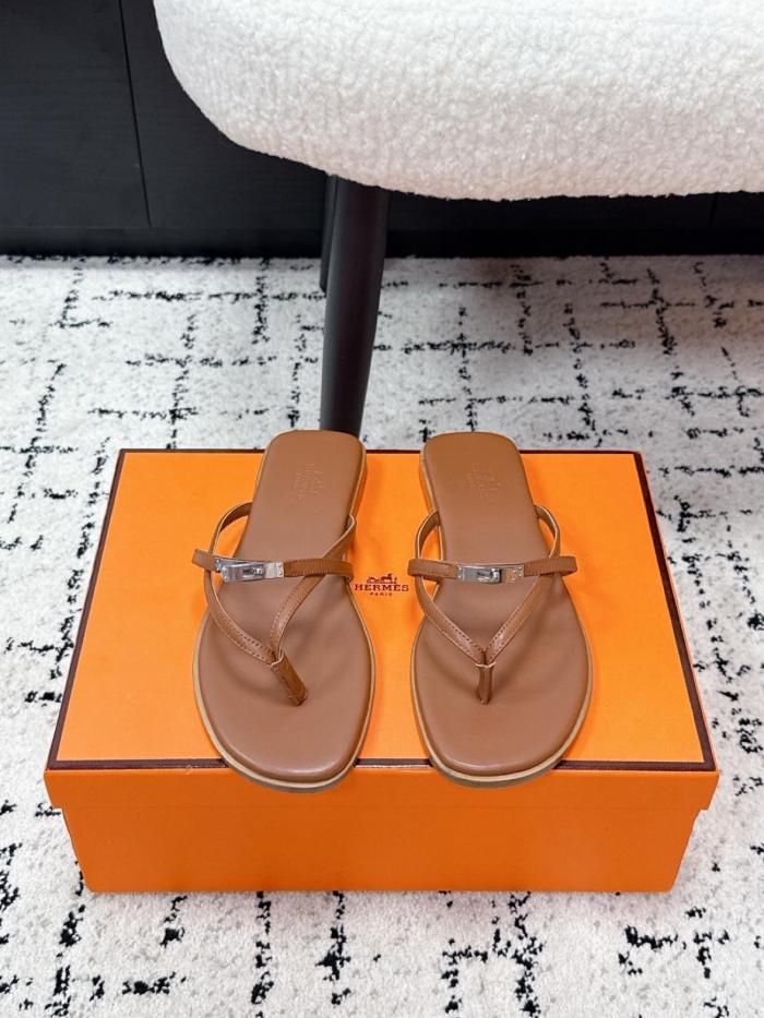 HERMES Flip Flops 0.6cm Women's Brown