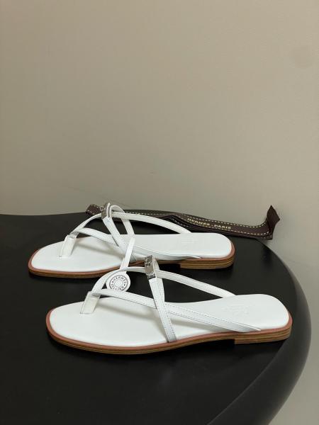 HERMES Flip Flops 0.6cm Women's White