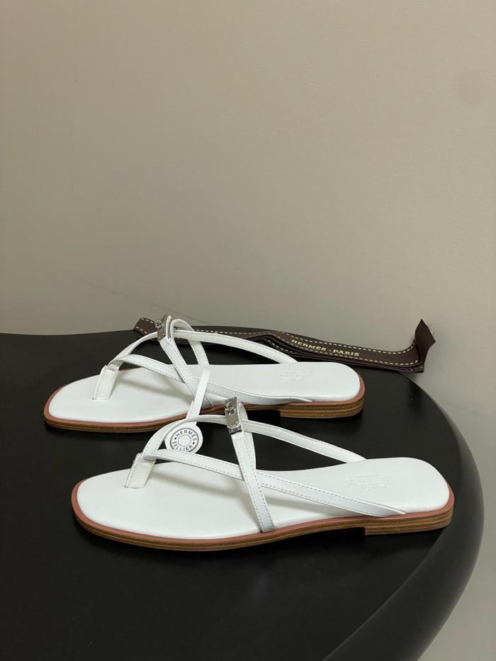 HERMES Flip Flops 0.6cm Women's White