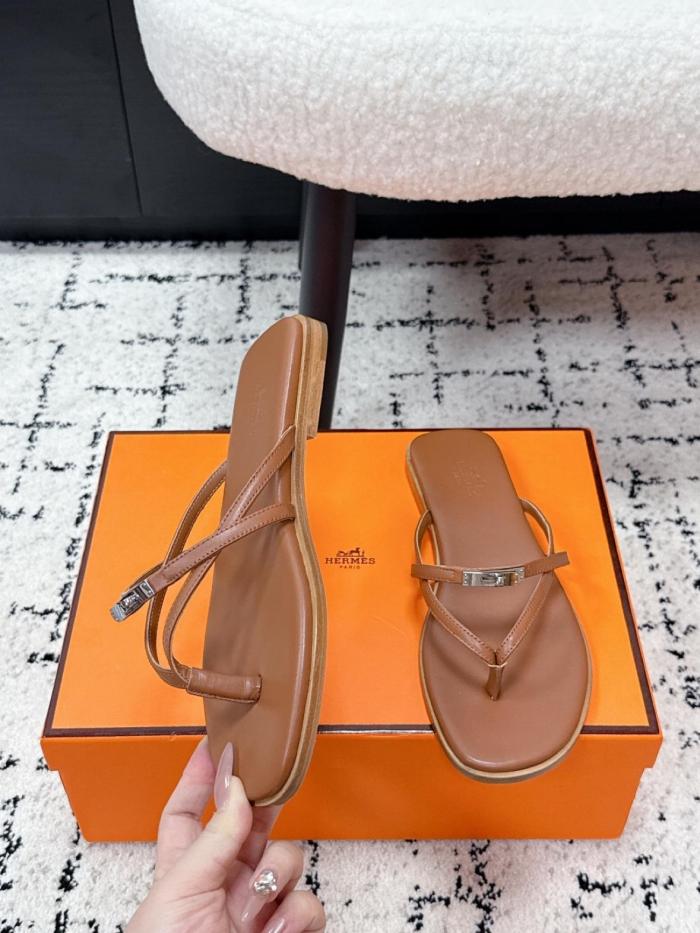 HERMES Flip Flops 0.6cm Women's Brown