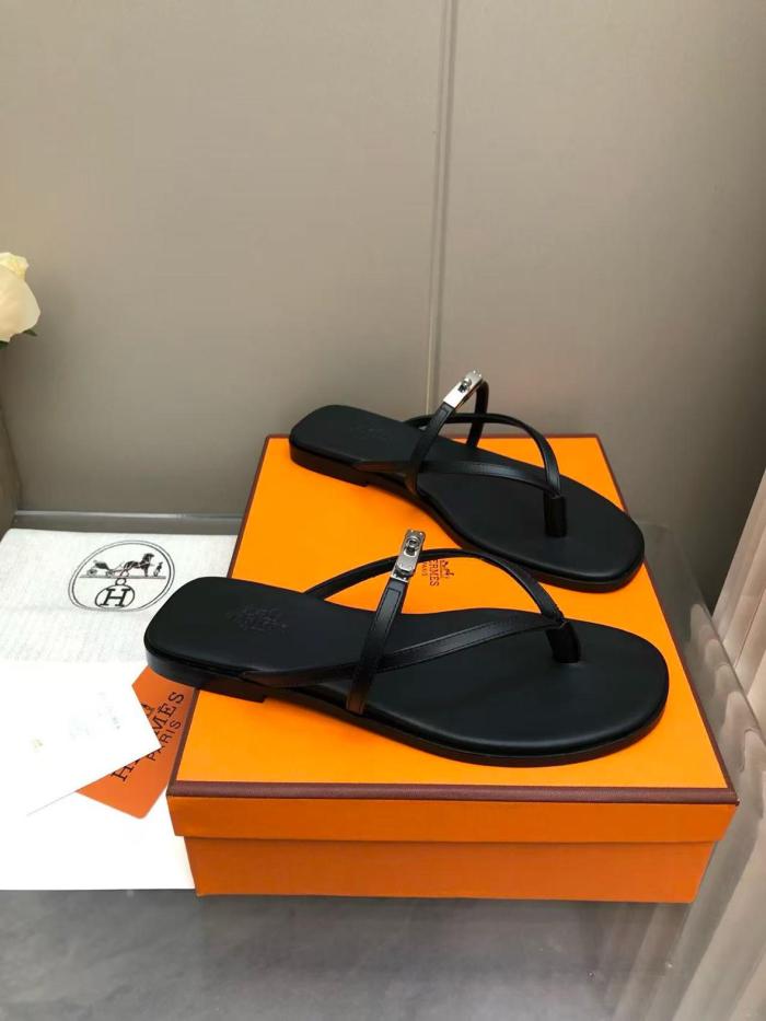 HERMES Flip Flops 0.6cm Women's Black