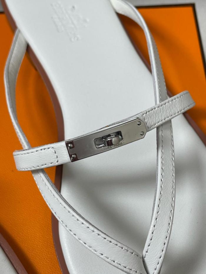 HERMES Flip Flops 0.6cm Women's White