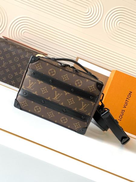LOUIS VUITTON M45935 size 21.5*7*15cm