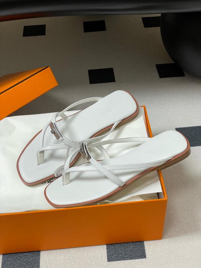 HERMES Flip Flops 0.6cm Women's White