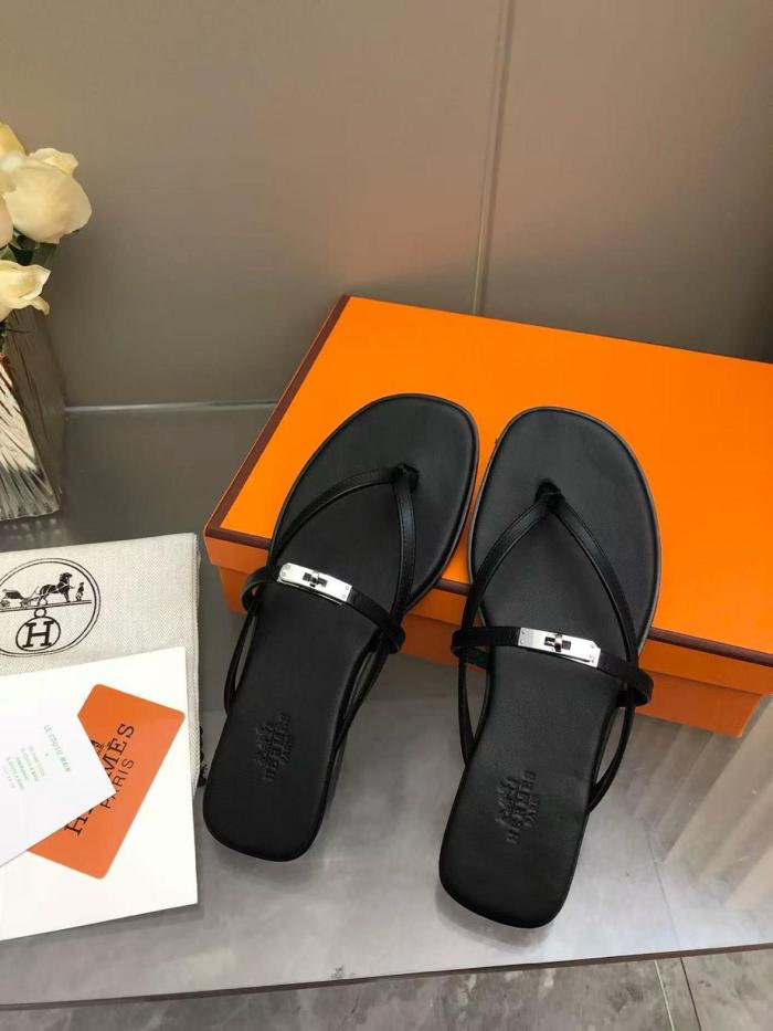 HERMES Flip Flops 0.6cm Women's Black