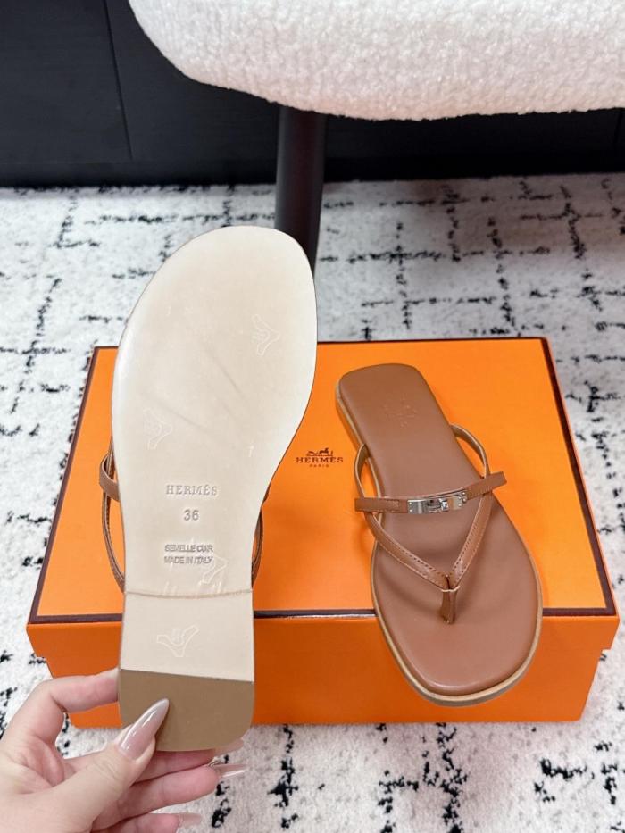 HERMES Flip Flops 0.6cm Women's Brown