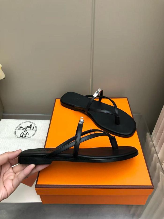 HERMES Flip Flops 0.6cm Women's Black