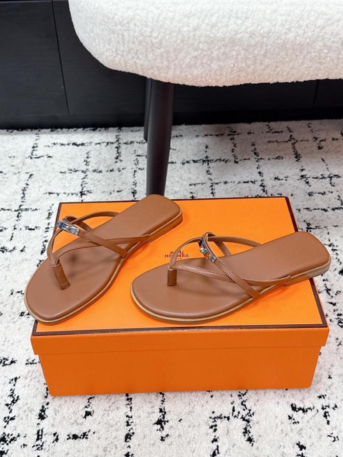 HERMES Flip Flops 0.6cm Women's Brown