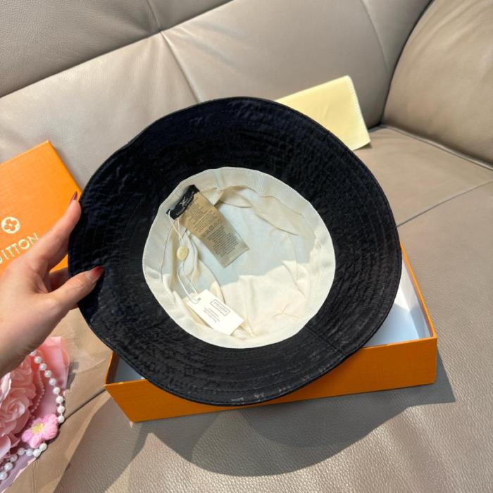 Louis Vuitton cap