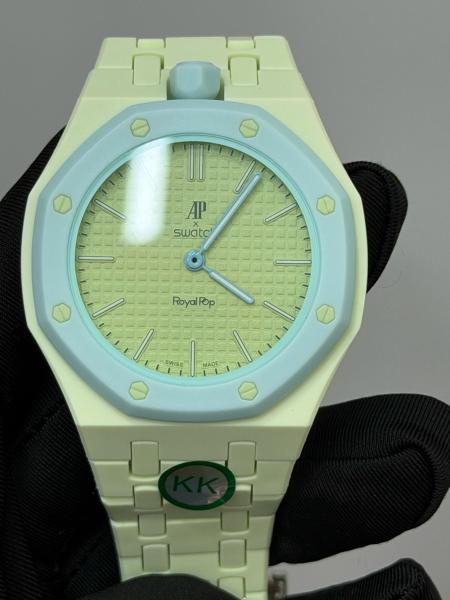 Swatch x Audemars Piguet AP Bioceramic Royal Pop Blaue Acht