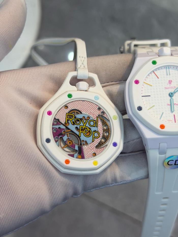 Swatch x Audemars Piguet AP Bioceramic Royal Pop Huit Blanc