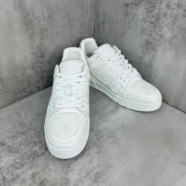 Louis Vuitton White Monochrome Louis Vuitton LV Trainer White/White