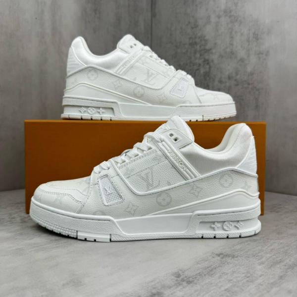 Louis Vuitton White Monochrome Louis Vuitton LV Trainer White/White