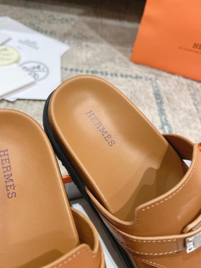 HERMES Empire Flip Flops Brown