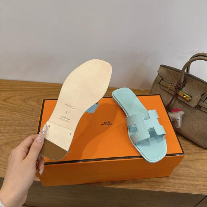 HERMES Oran Slide Slippers Women's Sky Blue