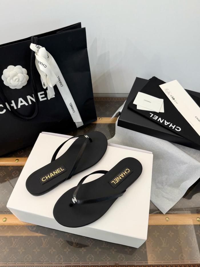CHANEL Flip Flops Women's Black