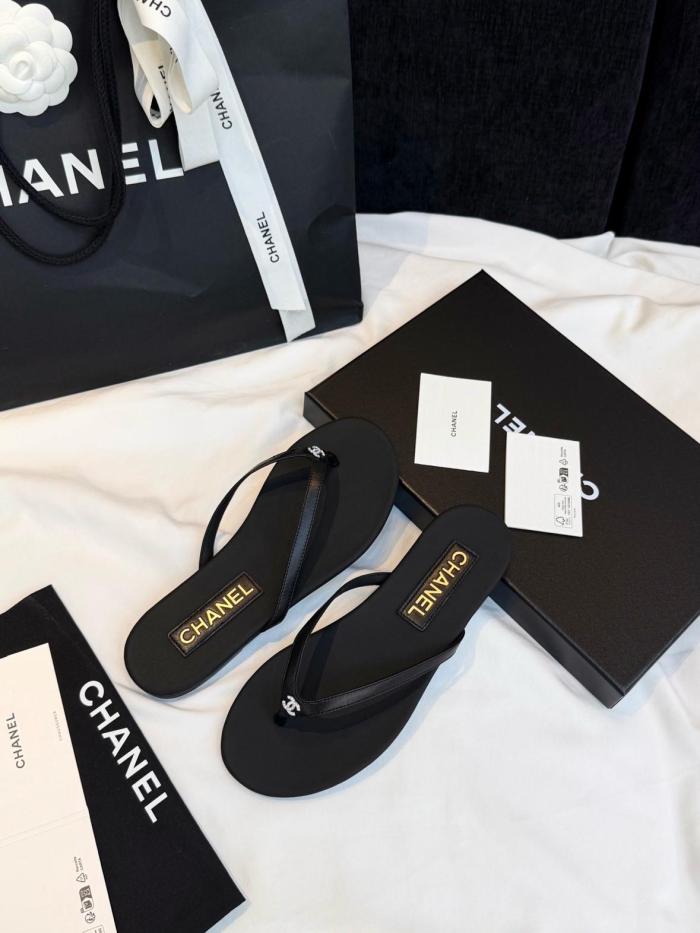 CHANEL Flip Flops Women's Black